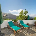 Amelia House * Roque Negro