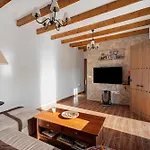 Amelia House * Roque Negro