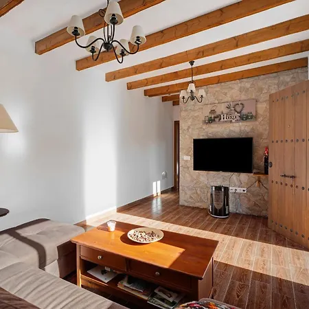 Amelia House *
